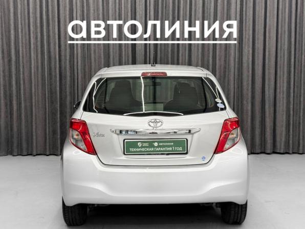 Toyota Vitz III (XP130) с пробегом 2013 года, цена 680 000 рублей, 172000 км, хэтчбек, Автокод Объявления