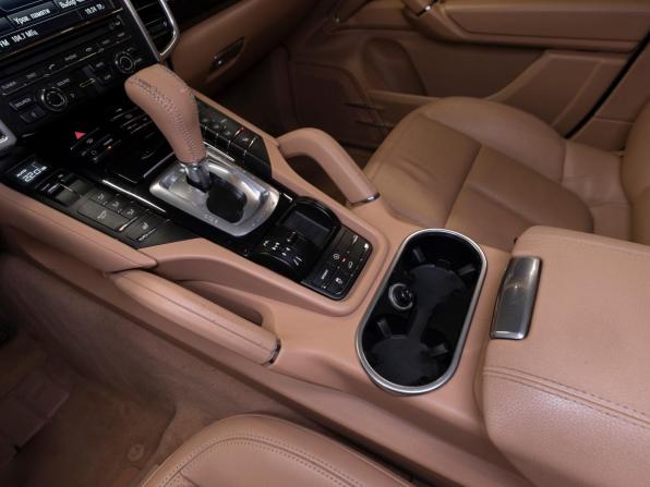 Porsche Cayenne II (958) с пробегом 2011 года, цена 1 795 000 рублей, 246289 км, внедорожник, Автокод Объявления