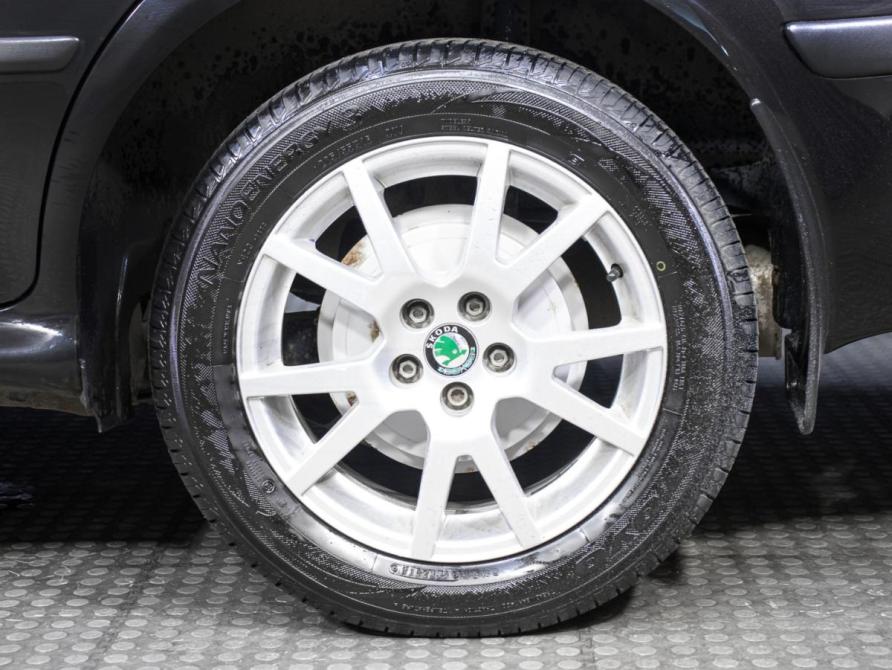 Skoda Octavia I (A4) Рестайлинг Москва  - изображение 19
