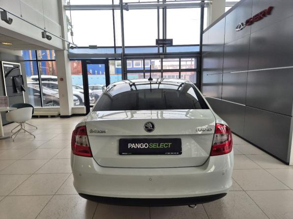 Skoda Rapid I с пробегом 2016 года, цена 1 049 000 рублей, 198531 км, лифтбек, Автокод Объявления