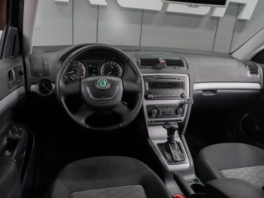 Skoda Octavia II (A5) Рестайлинг Тюмень  - изображение 6