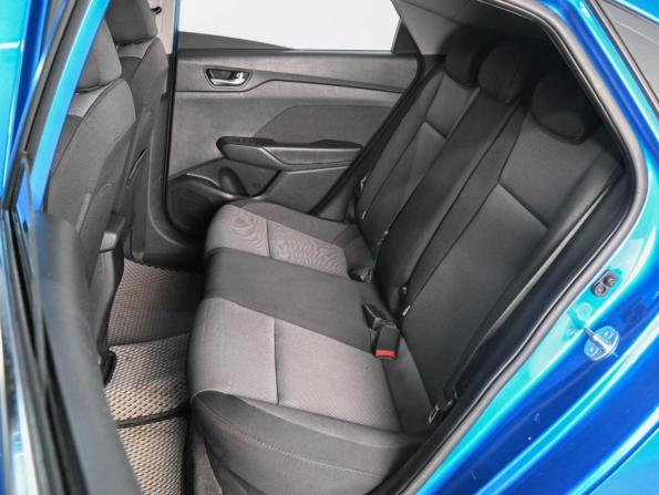 Hyundai Solaris II с пробегом 2018 года, цена 1 579 000 рублей, 114533 км, седан, Автокод Объявления