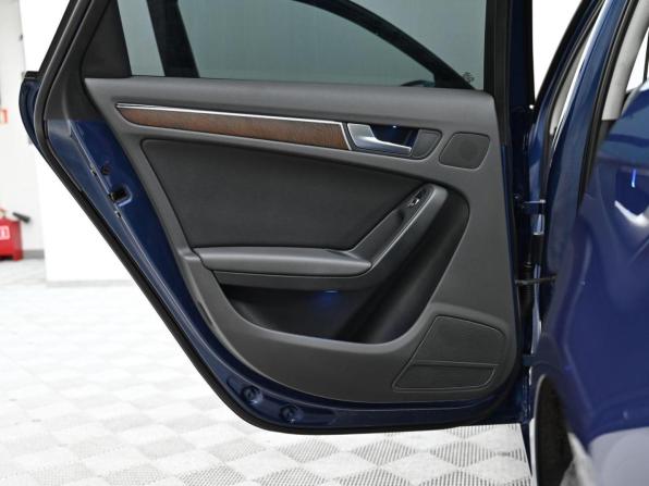 Audi A4 IV (B8) Рестайлинг с пробегом 2015 года, цена 929 000 рублей, 118566 км, седан, Автокод Объявления