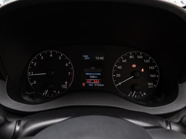 Toyota Yaris IV с пробегом 2020 года, цена 1 240 000 рублей, 47566 км, хэтчбек, Автокод Объявления