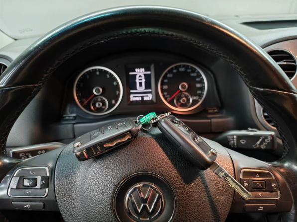 Volkswagen Tiguan I Рестайлинг с пробегом 2013 года, цена 813 000 рублей, 218462 км, внедорожник, Автокод Объявления
