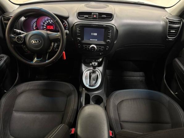 Kia Soul II Рестайлинг с пробегом 2018 года, цена 1 609 000 рублей, 126000 км, хэтчбек, Автокод Объявления
