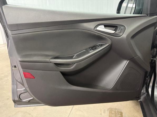 Ford Focus III Рестайлинг с пробегом 2015 года, цена 947 000 рублей, 185000 км, хэтчбек, Автокод Объявления