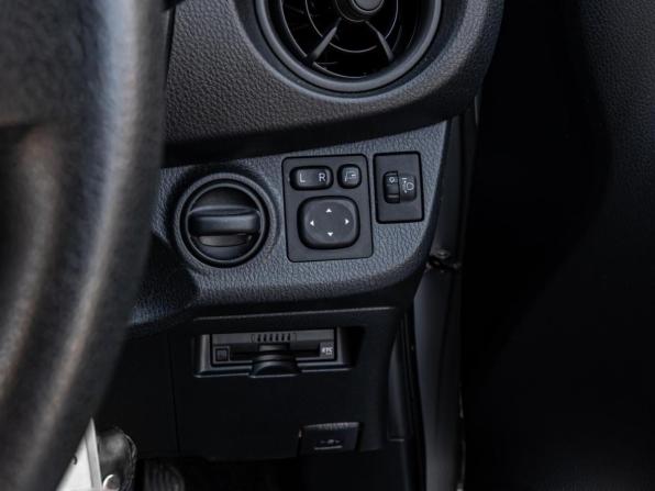 Toyota Vitz III (XP130) Рестайлинг 2 с пробегом 2019 года, цена 1 020 000 рублей, 114104 км, хэтчбек, Автокод Объявления