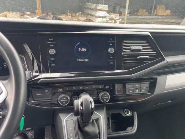 Volkswagen Multivan T6 Рестайлинг с пробегом 2022 года, цена 8 394 000 рублей, 58696 км, минивэн, Автокод Объявления