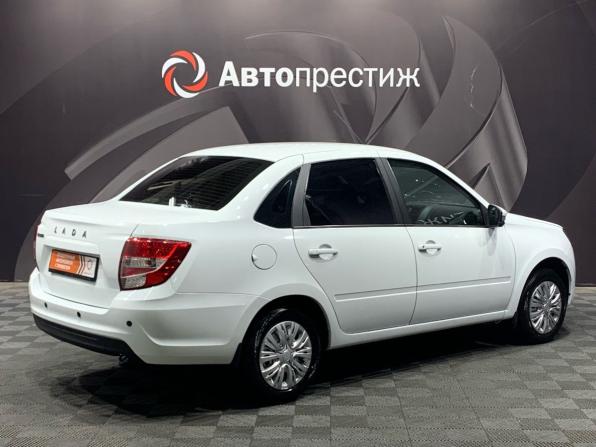 Lada (ВАЗ) Granta I Рестайлинг с пробегом 2023 года, цена 720 000 рублей, 48290 км, седан, Автокод Объявления