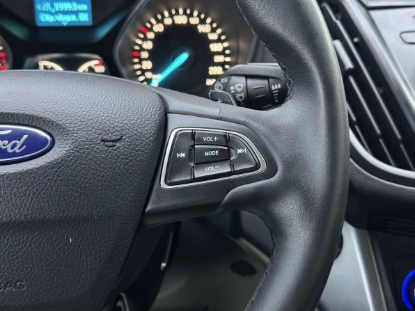 Ford Kuga II с пробегом 2016 года, цена 1 885 000 рублей, 52687 км, внедорожник, Автокод Объявления