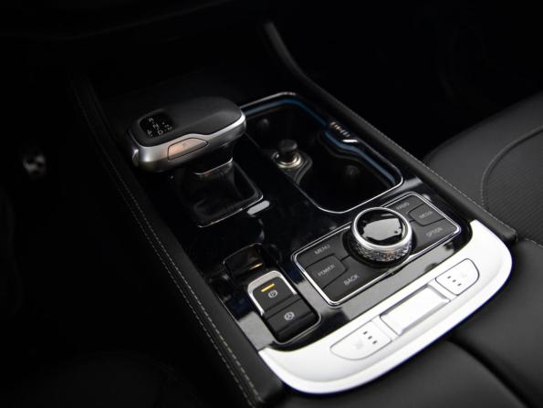 BAIC BJ40 I Рестайлинг с пробегом 2024 года, цена 2 999 000 рублей, 12295 км, внедорожник, Автокод Объявления