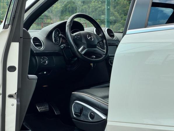 Mercedes-Benz M-Класс II (W164) Рестайлинг с пробегом 2010 года, цена 1 100 000 рублей, 188920 км, внедорожник, Автокод Объявления