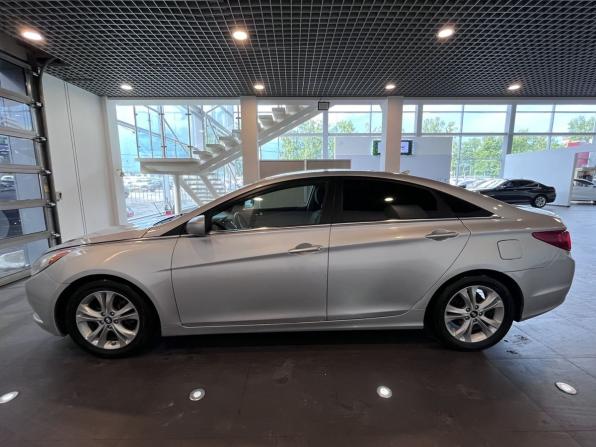 Hyundai Sonata VI (YF) с пробегом 2010 года, цена 860 000 рублей, 262012 км, седан, Автокод Объявления