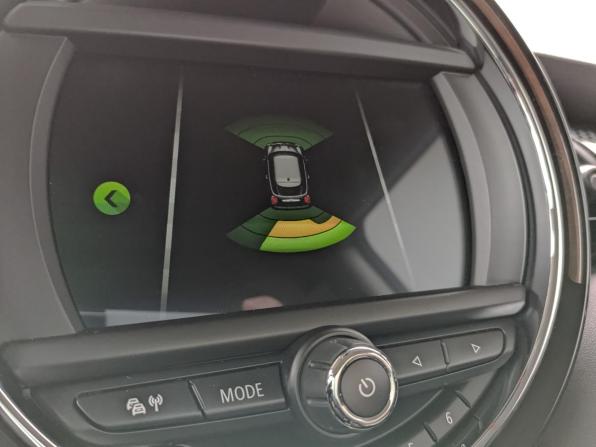 Mini Hatch III (F55/F56) Рестайлинг с пробегом 2019 года, цена 2 690 000 рублей, 86114 км, хэтчбек, Автокод Объявления