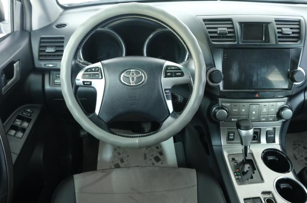 Toyota Highlander II (XU40) Рестайлинг Омск  - изображение 12
