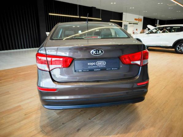 Kia Rio III Рестайлинг с пробегом 2015 года, цена 710 400 рублей, 198008 км, седан, Автокод Объявления