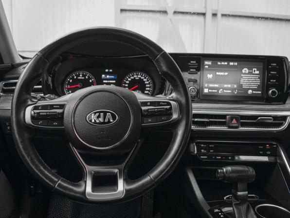 Kia K5 III с пробегом 2021 года, цена 1 680 000 рублей, 183473 км, седан, Автокод Объявления