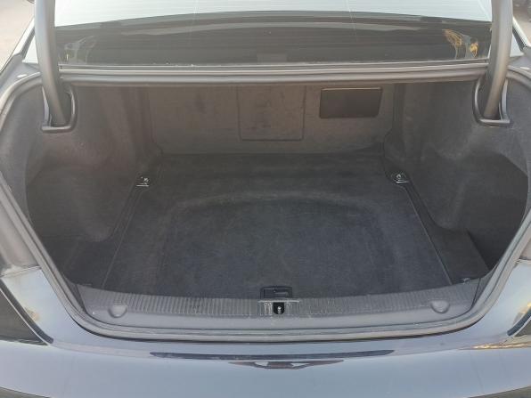 Audi A8 III (D4) Рестайлинг с пробегом 2014 года, цена 1 899 000 рублей, 253422 км, седан, Автокод Объявления