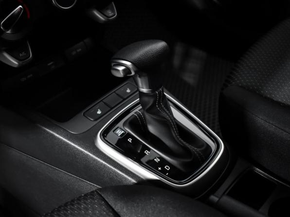 Kia Rio IV Рестайлинг с пробегом 2021 года, цена 1 649 000 рублей, 45006 км, седан, Автокод Объявления
