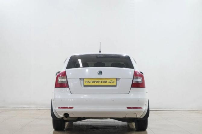 Skoda Octavia II (A5) Рестайлинг с пробегом 2012 года, цена 749 000 рублей, 343000 км, лифтбек, Автокод Объявления