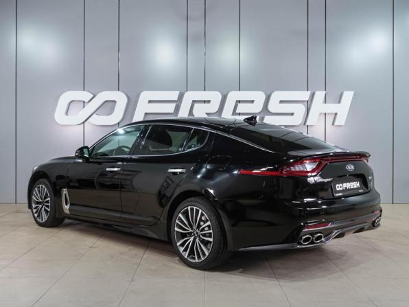 Kia Stinger I с пробегом 2018 года, цена 2 649 000 рублей, 135134 км, лифтбек, Автокод Объявления