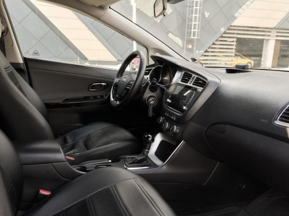 Kia Ceed II с пробегом 2013 года, цена 1 050 000 рублей, 216303 км, универсал, Автокод Объявления