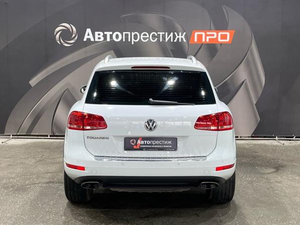 Volkswagen Touareg II с пробегом 2013 года, цена 1 844 000 рублей, 211320 км, внедорожник, Автокод Объявления