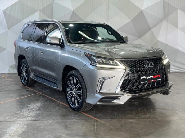 Lexus LX III Рестайлинг 2 с пробегом 2017 года, цена 6 500 000 рублей, 202517 км, внедорожник, Автокод Объявления