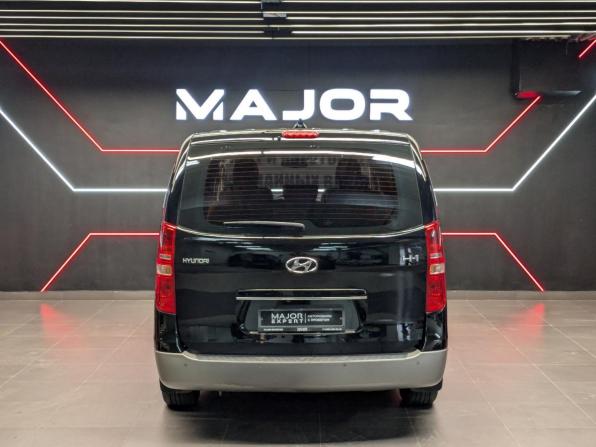 Hyundai H-1 II Рестайлинг 2 с пробегом 2021 года, цена 3 195 000 рублей, 141000 км, минивэн, Автокод Объявления