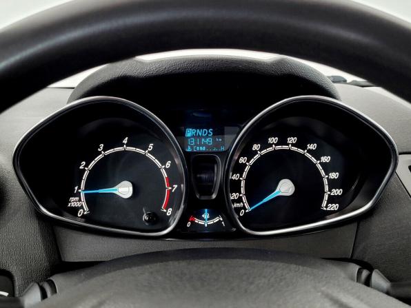 Ford Fiesta Mk6 Рестайлинг с пробегом 2016 года, цена 780 000 рублей, 131149 км, хэтчбек, Автокод Объявления