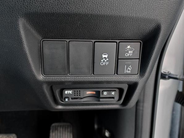 Honda Stepwgn V с пробегом 2015 года, цена 1 998 000 рублей, 113027 км, минивэн, Автокод Объявления