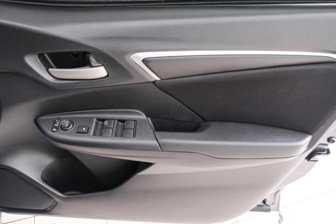Honda Fit III Рестайлинг с пробегом 2019 года, цена 1 349 000 рублей, 127000 км, хэтчбек, Автокод Объявления