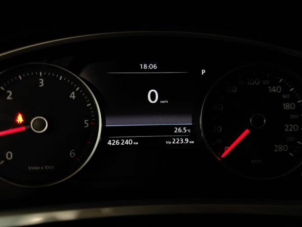 Volkswagen Touareg II с пробегом 2011 года, цена 1 497 000 рублей, 426238 км, внедорожник, Автокод Объявления
