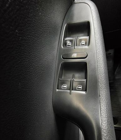 Volkswagen Jetta VI с пробегом 2012 года, цена 1 149 000 рублей, 196000 км, седан, Автокод Объявления