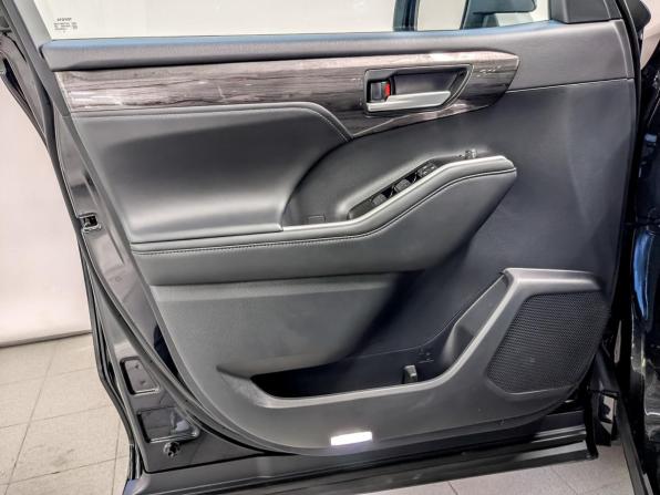 Toyota Highlander IV (XU70) с пробегом 2025 года, цена 5 290 000 рублей, 5585 км, внедорожник, Автокод Объявления