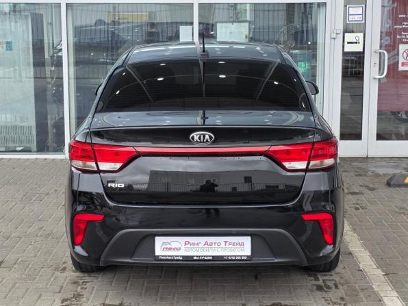Kia Rio IV с пробегом 2018 года, цена 1 379 000 рублей, 103350 км, седан, Автокод Объявления