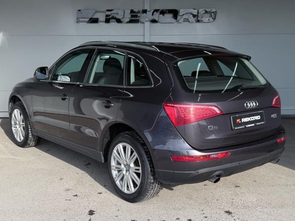 Audi Q5 I (8R) с пробегом 2009 года, цена 1 349 000 рублей, 145000 км, внедорожник, Автокод Объявления