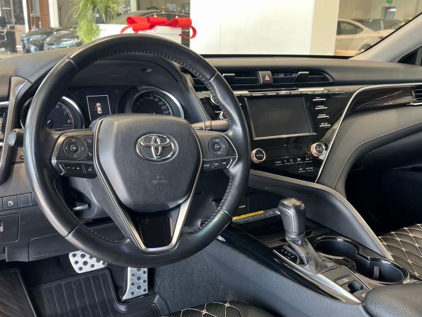 Toyota Camry VIII (XV70) с пробегом 2018 года, цена 2 390 000 рублей, 134000 км, седан, Автокод Объявления