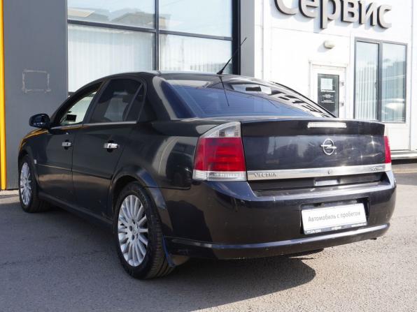 Opel Vectra C Рестайлинг с пробегом 2006 года, цена 763 000 рублей, 391848 км, седан, Автокод Объявления