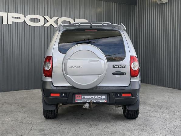 Chevrolet Niva I Рестайлинг с пробегом 2011 года, цена 427 000 рублей, 234814 км, внедорожник, Автокод Объявления