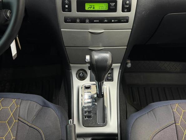 Toyota Corolla IX (E120 E130) Рестайлинг с пробегом 2005 года, цена 670 000 рублей, 197000 км, хэтчбек, Автокод Объявления