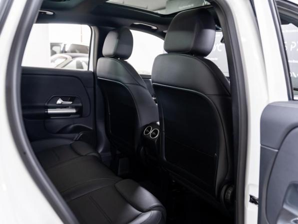 Новый Mercedes-Benz GLA II (H247) Рестайлинг 2025 года, цена 5 356 000 рублей, внедорожник, Автокод Объявления
