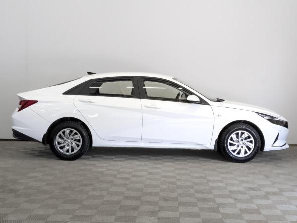 Hyundai Elantra VII (CN7) с пробегом 2022 года, цена 2 070 000 рублей, 58162 км, седан, Автокод Объявления