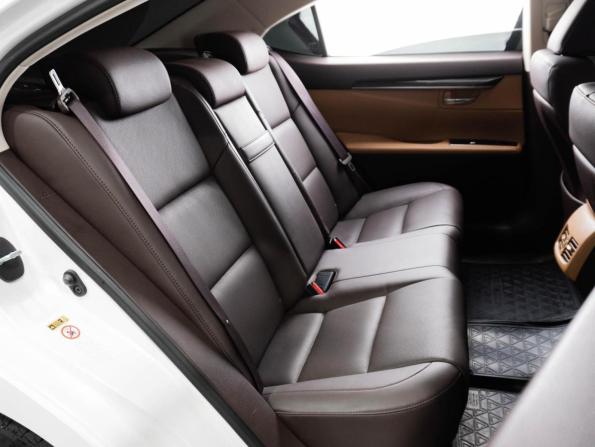 Lexus ES VI Рестайлинг с пробегом 2018 года, цена 2 999 000 рублей, 120737 км, седан, Автокод Объявления