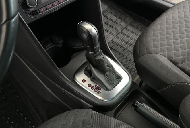 Volkswagen Polo V Рестайлинг с пробегом 2019 года, цена 1 550 000 рублей, 46939 км, седан, Автокод Объявления