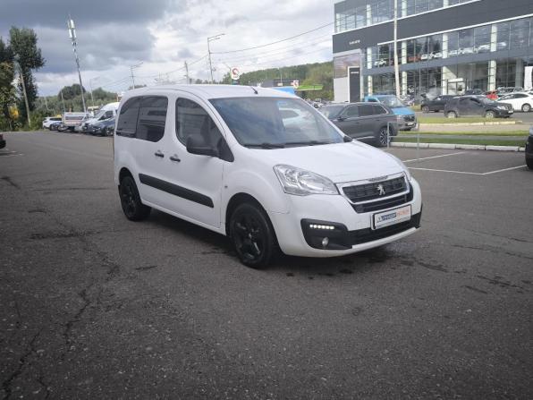 Peugeot Partner II Рестайлинг 2 с пробегом 2022 года, цена 1 675 000 рублей, 182506 км, компактвэн, Автокод Объявления