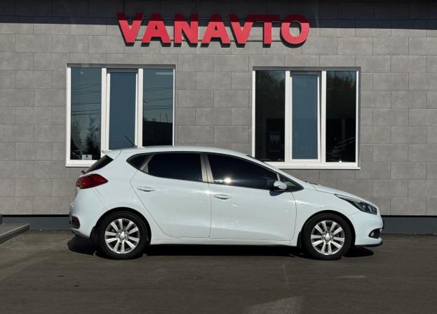 Kia Ceed II с пробегом 2014 года, цена 920 000 рублей, 168640 км, хэтчбек, Автокод Объявления
