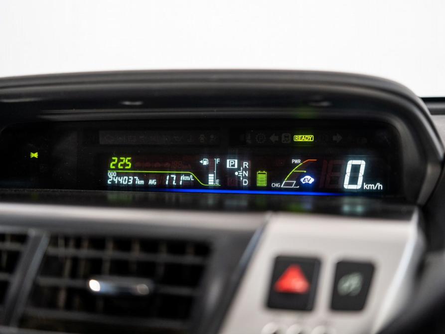 Toyota Prius Alpha I (ZVW40/41) Иркутск  - изображение 10