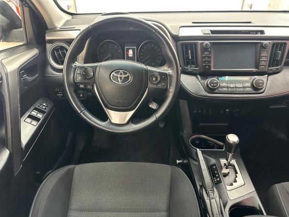 Toyota RAV4 IV (XA40) Рестайлинг с пробегом 2017 года, цена 2 447 000 рублей, 133707 км, внедорожник, Автокод Объявления